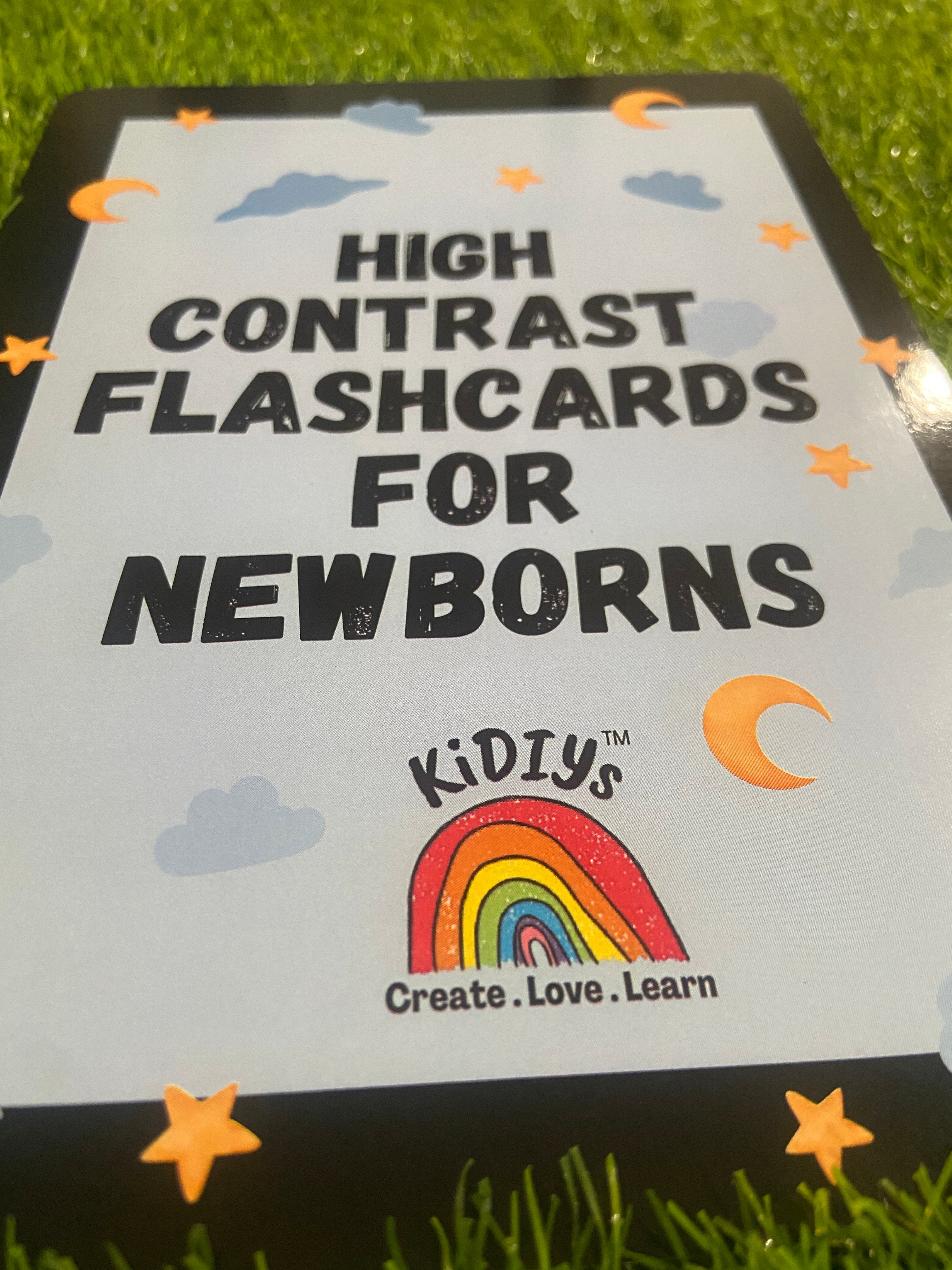 New Born High Contrast Flashcards In Black & White